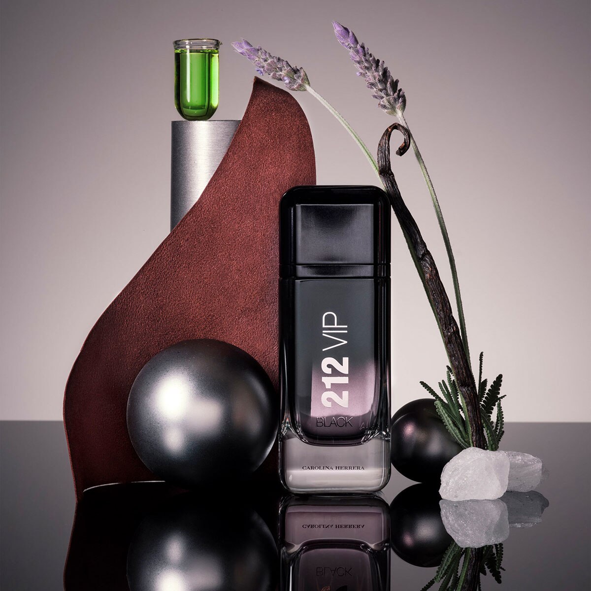 212 VIP BLACK EAU DE PARFUM SET PARA HOMBRE